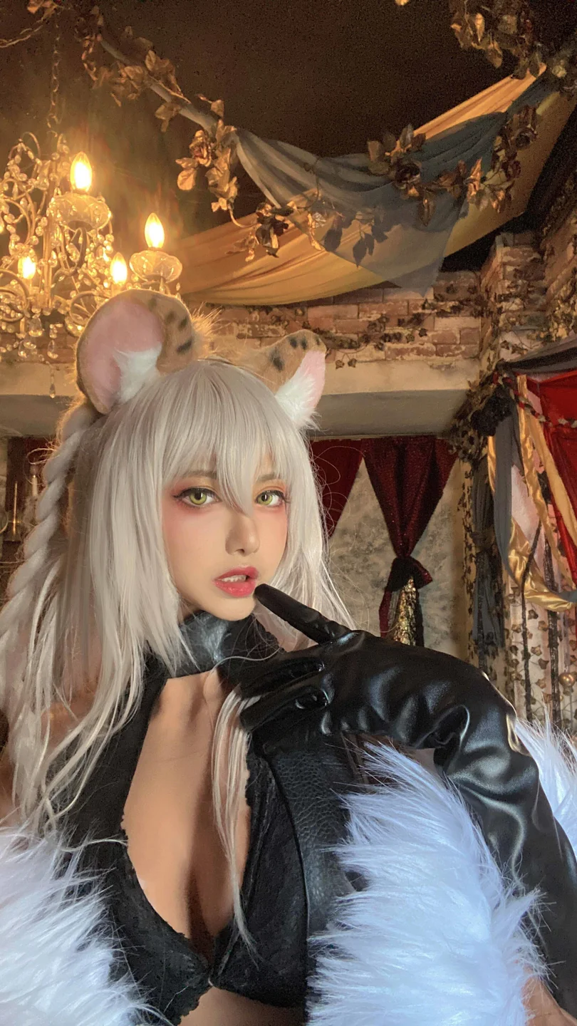 Shika小鹿鹿 - 莎拉自拍集 [30P-98MB] tg@simisebaisi 【丝足阁】009.webp